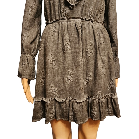 Gray Ruffle and Bell Sleeve Pheasant Boho Dress Size S - Picture 3 of 13